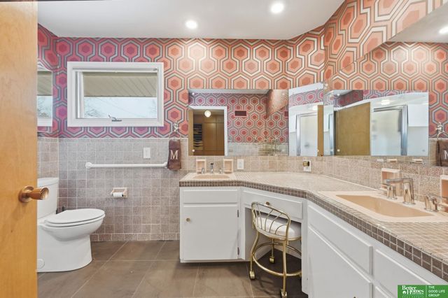 6706 Glenwood Road, Omaha, NE 68132