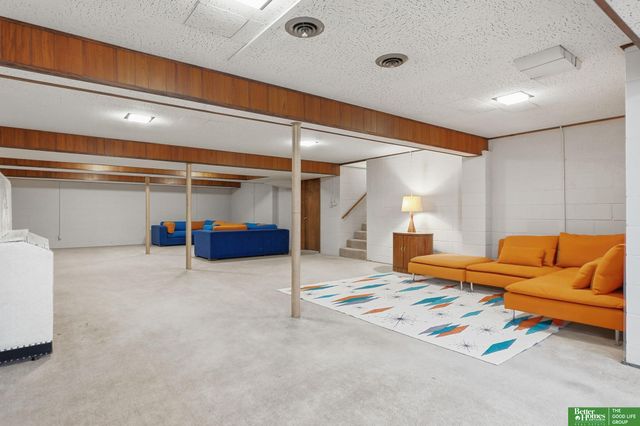 6706 Glenwood Road, Omaha, NE 68132