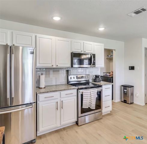 806 James Loop, Killeen, TX 76542