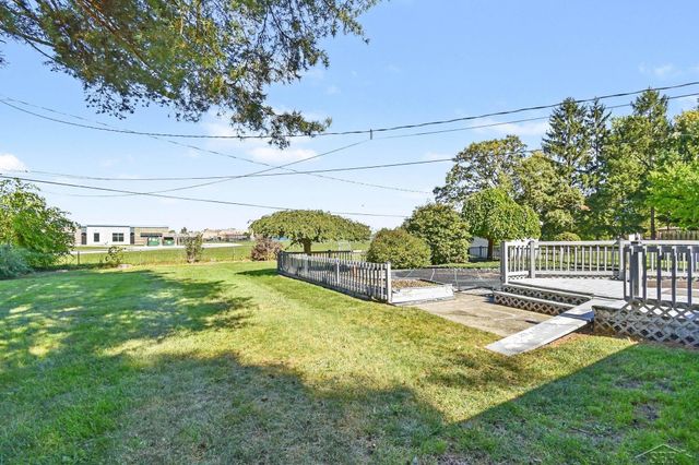 2130 Clover Lane, Saginaw, MI 48602
