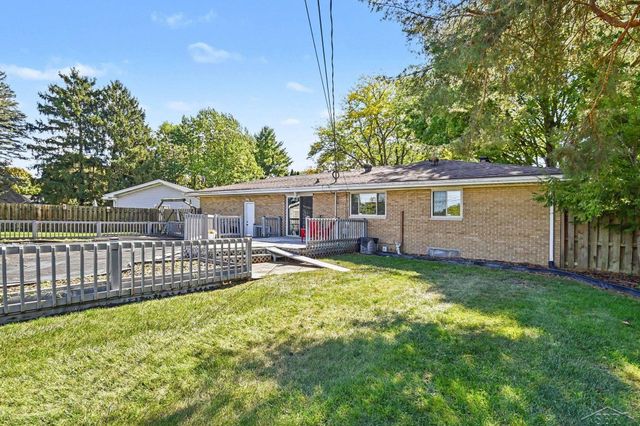 2130 Clover Lane, Saginaw, MI 48602