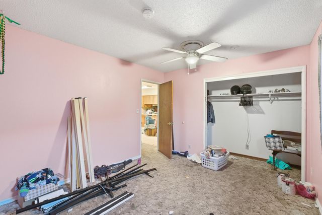 2204 Fairmont Drive, Hanford, CA 93230