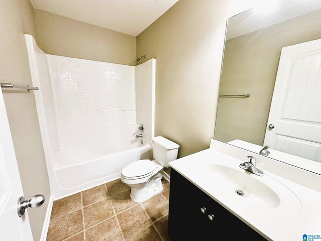 135 VILLAGE SPRINGS COVE, Springville, AL 35146