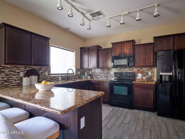 10225 W CAMELBACK Road 42, Phoenix, AZ 85037