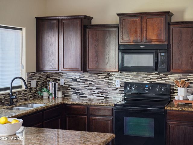 10225 W CAMELBACK Road 42, Phoenix, AZ 85037