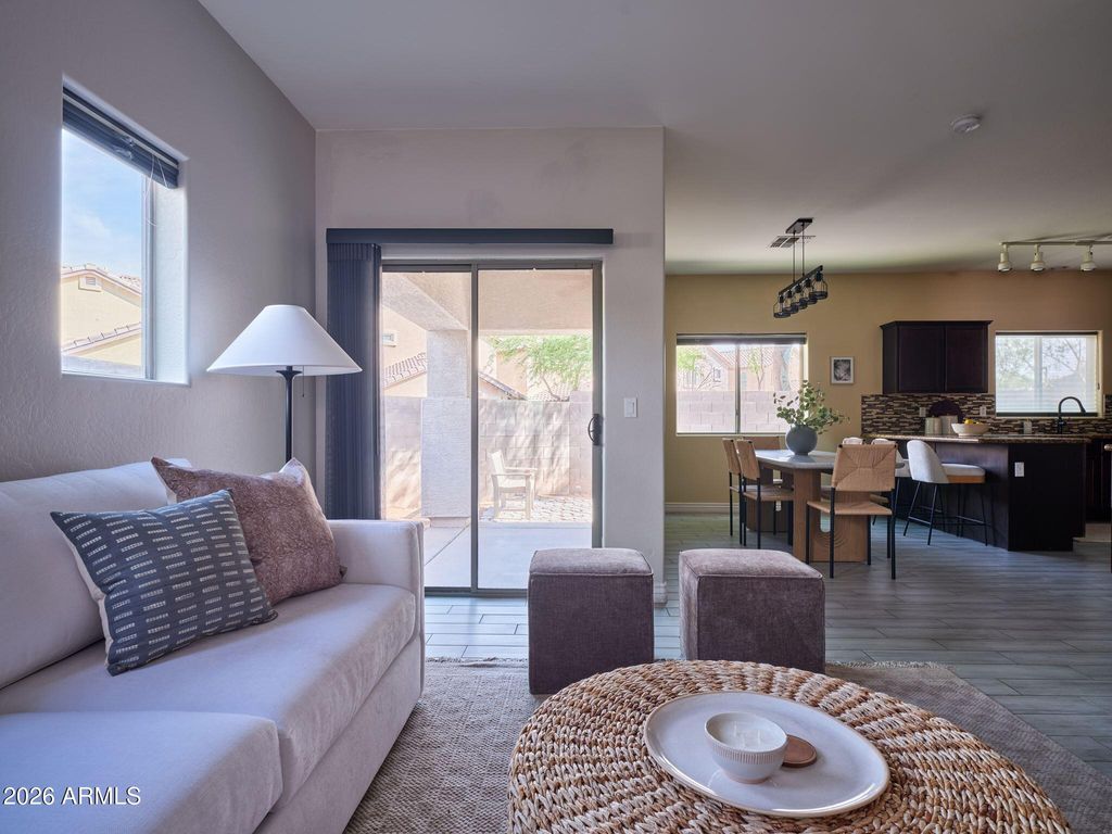 10225 W CAMELBACK Road 42, Phoenix, AZ 85037 — photo 4