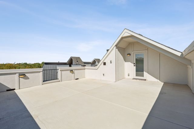 2541 Carmelita Street, Dallas, TX 75212