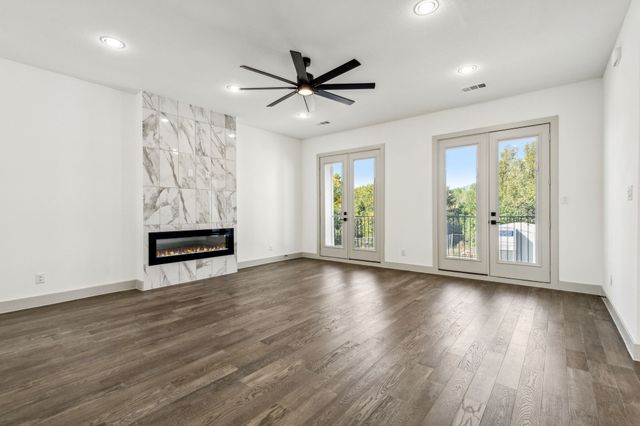 2541 Carmelita Street, Dallas, TX 75212