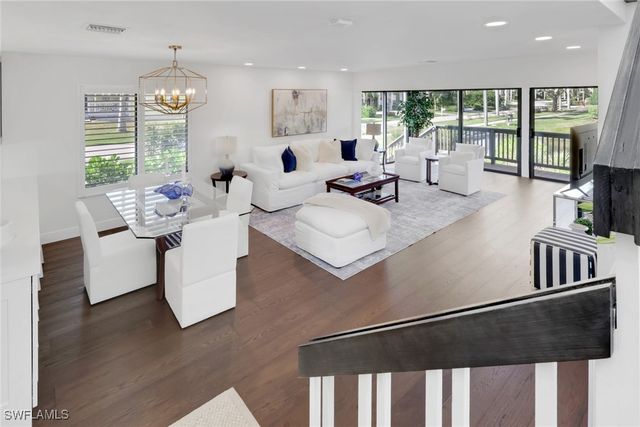 605 8th AVE S 605, Naples, FL 34102