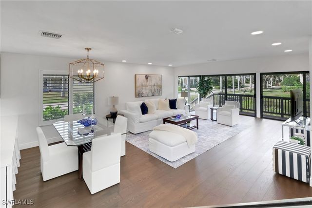 605 8th AVE S 605, Naples, FL 34102