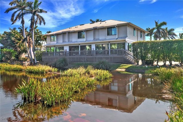 605 8th AVE S 605, Naples, FL 34102