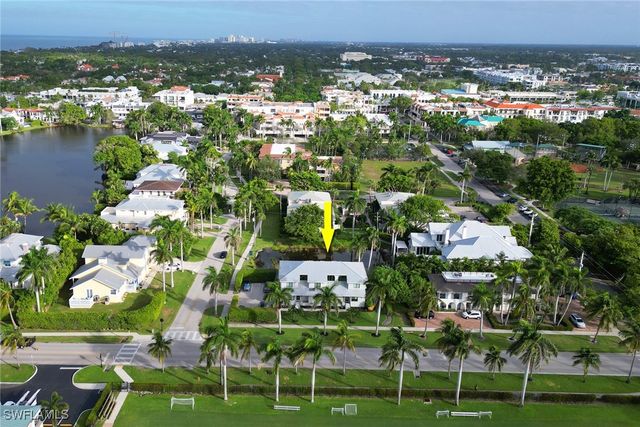 605 8th AVE S 605, Naples, FL 34102