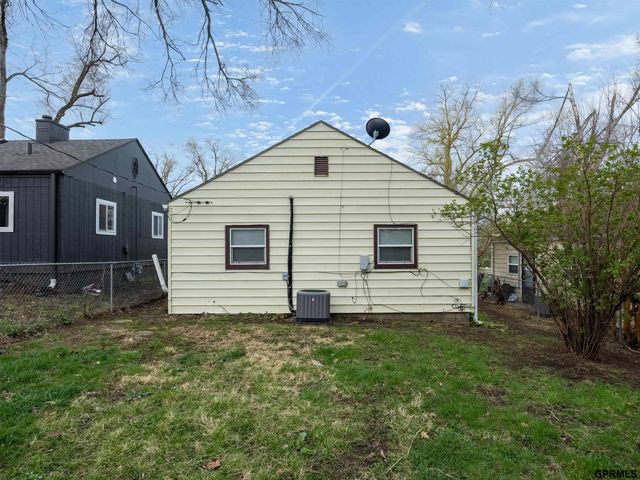 6632 Hamilton Street, Omaha, NE 68132