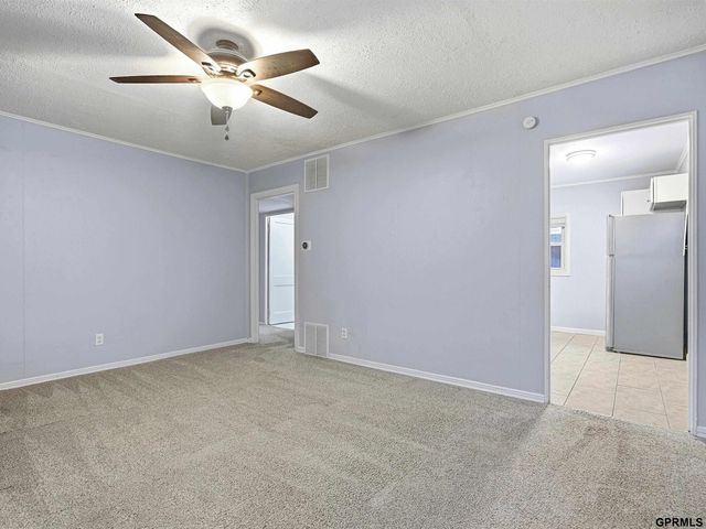 6632 Hamilton Street, Omaha, NE 68132