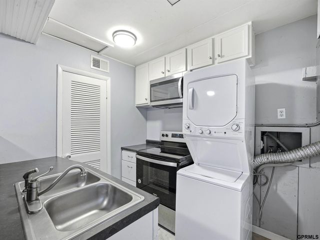 6632 Hamilton Street, Omaha, NE 68132