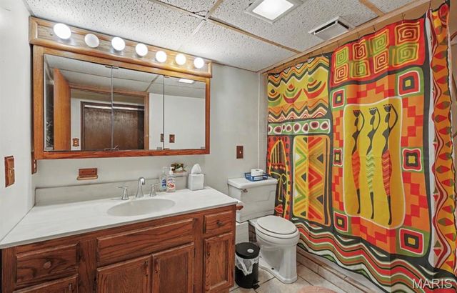 559 Brush Creek Road, St Clair, MO 63077