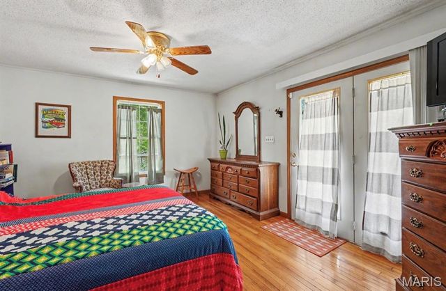 559 Brush Creek Road, St Clair, MO 63077