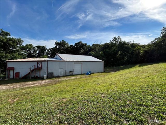 559 Brush Creek Road, St Clair, MO 63077