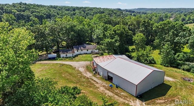 559 Brush Creek Road, St Clair, MO 63077
