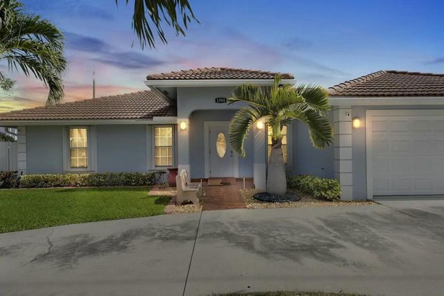 1906 N A Street, Lake Worth Beach, FL 33460