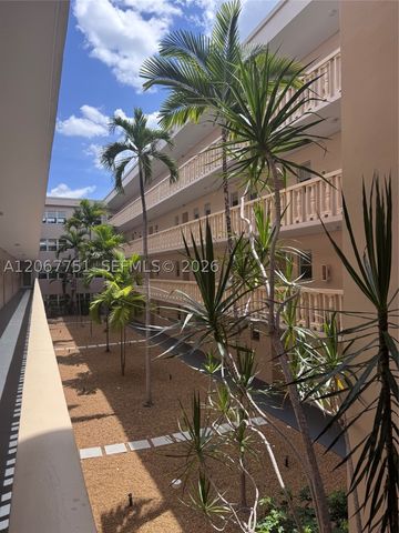 410 SE 2nd St 223, Hallandale Beach, FL 33009