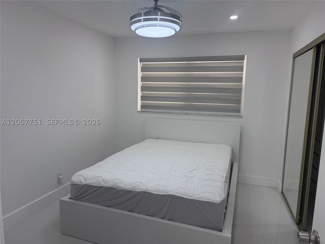 410 SE 2nd St 223, Hallandale Beach, FL 33009