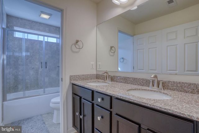 1041 FAWN HAVEN WALK, Dover, DE 19901