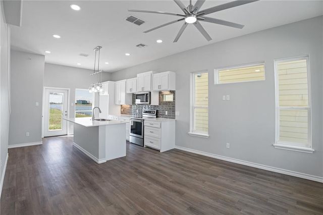 14933 Leeward Dr, Corpus Christi, TX 78418