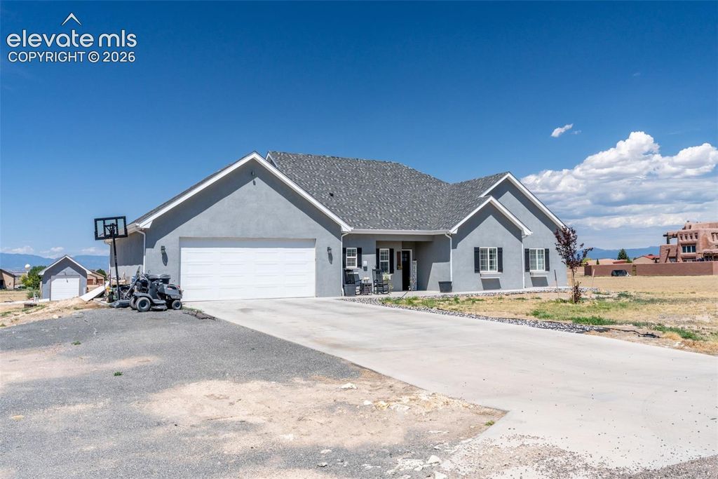 1327 S Papago Drive, Pueblo West, CO 81007 — photo 2