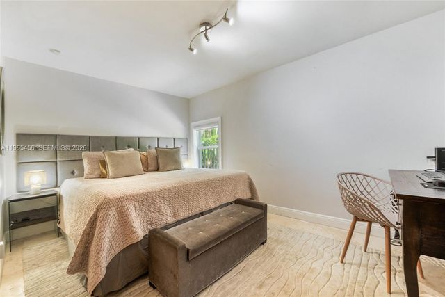 7401 SW 117th St, Pinecrest, FL 33156