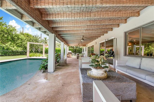 7401 SW 117th St, Pinecrest, FL 33156