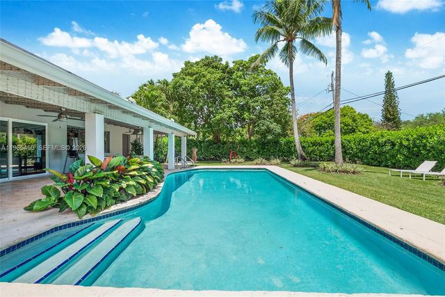 7401 SW 117th St, Pinecrest, FL 33156