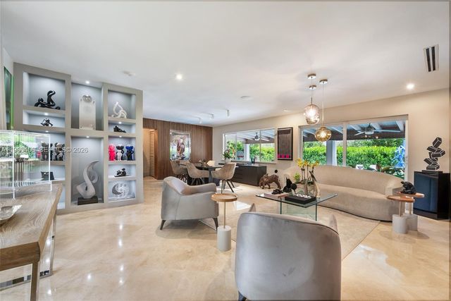 7401 SW 117th St, Pinecrest, FL 33156