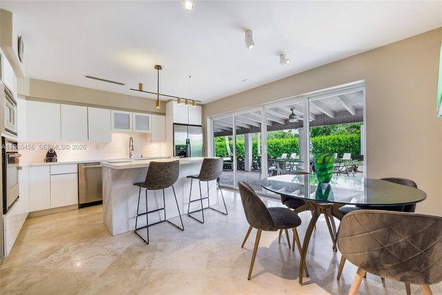 7401 SW 117th St, Pinecrest, FL 33156