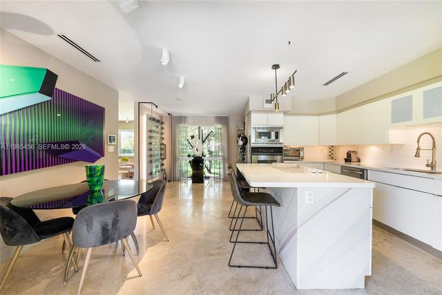 7401 SW 117th St, Pinecrest, FL 33156