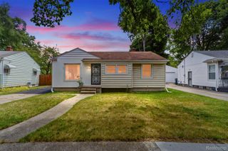 4722 Birchcrest Drive, Flint, MI 48504