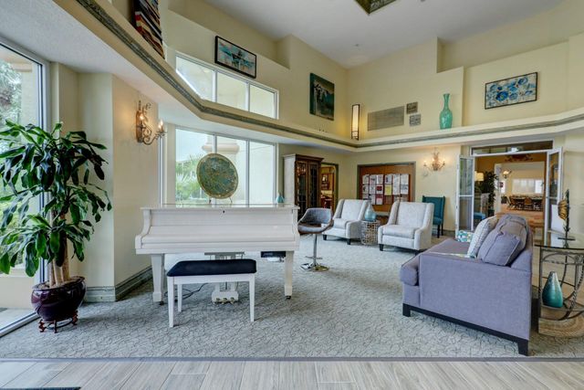 456 NW Marsala Terrace, Port St Lucie, FL 34986