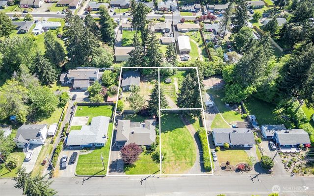 8906 35th Street W, University Place, WA 98466