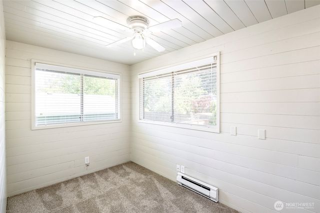 8906 35th Street W, University Place, WA 98466