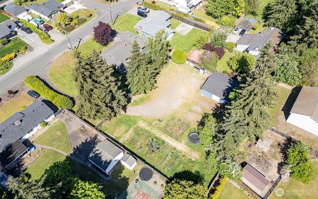 8906 35th Street W, University Place, WA 98466