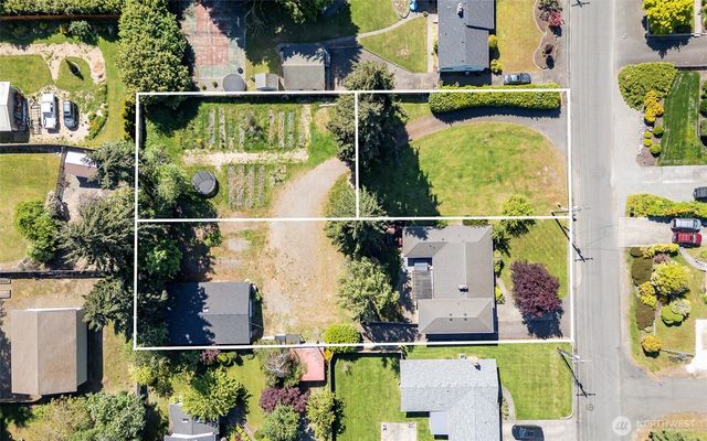 8906 35th Street W, University Place, WA 98466