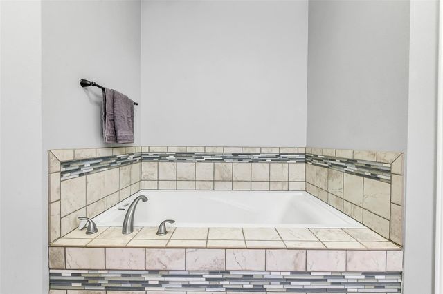 20010 Mahogany Ridge Drive, Magnolia, TX 77355