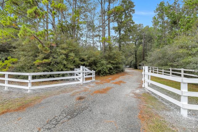 20010 Mahogany Ridge Drive, Magnolia, TX 77355