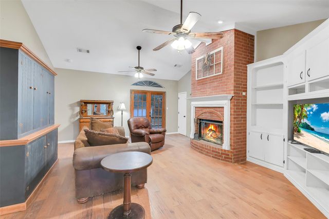 20010 Mahogany Ridge Drive, Magnolia, TX 77355