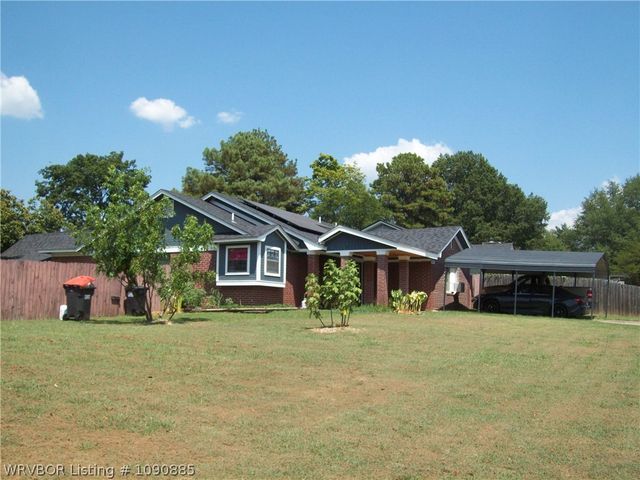 3911 Hollis Drive, Van Buren, AR 72956