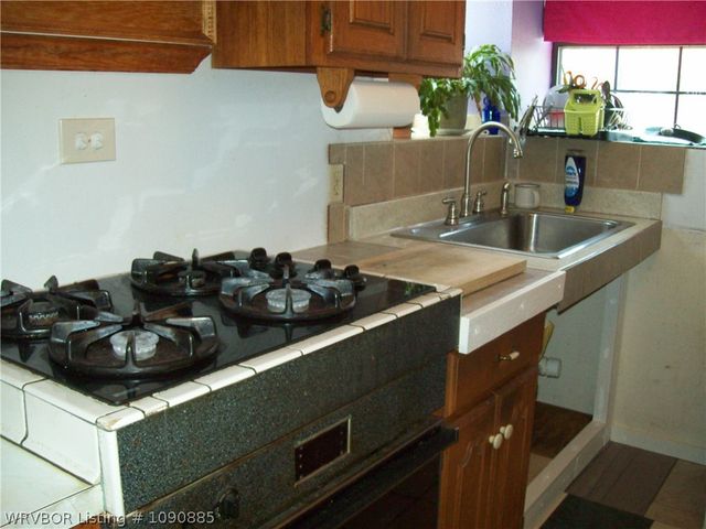 3911 Hollis Drive, Van Buren, AR 72956