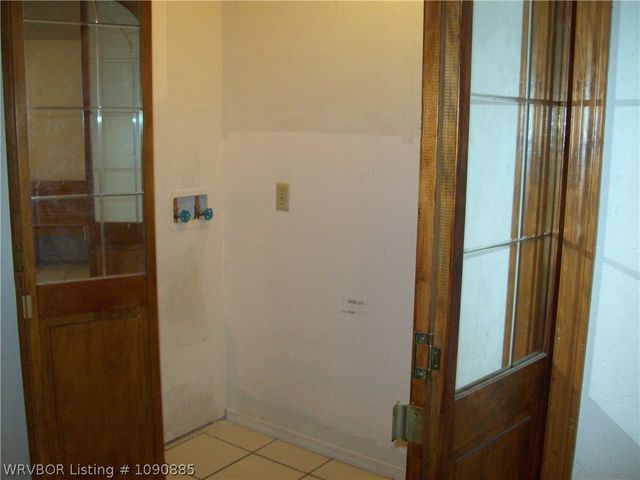 3911 Hollis Drive, Van Buren, AR 72956