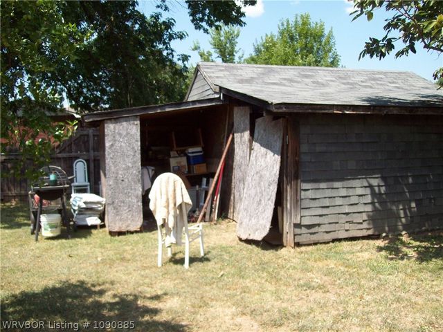 3911 Hollis Drive, Van Buren, AR 72956