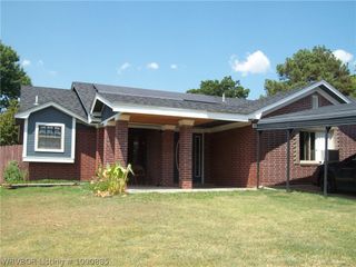 3911 Hollis Drive, Van Buren, AR 72956