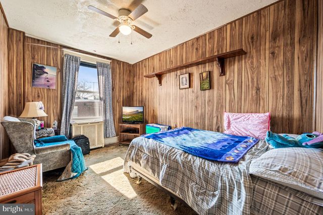 5911 E ROOSEVELT BLVD, Philadelphia, PA 19149